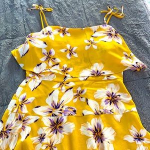 NWT BB Dakota Sunglow Yellow Size 8